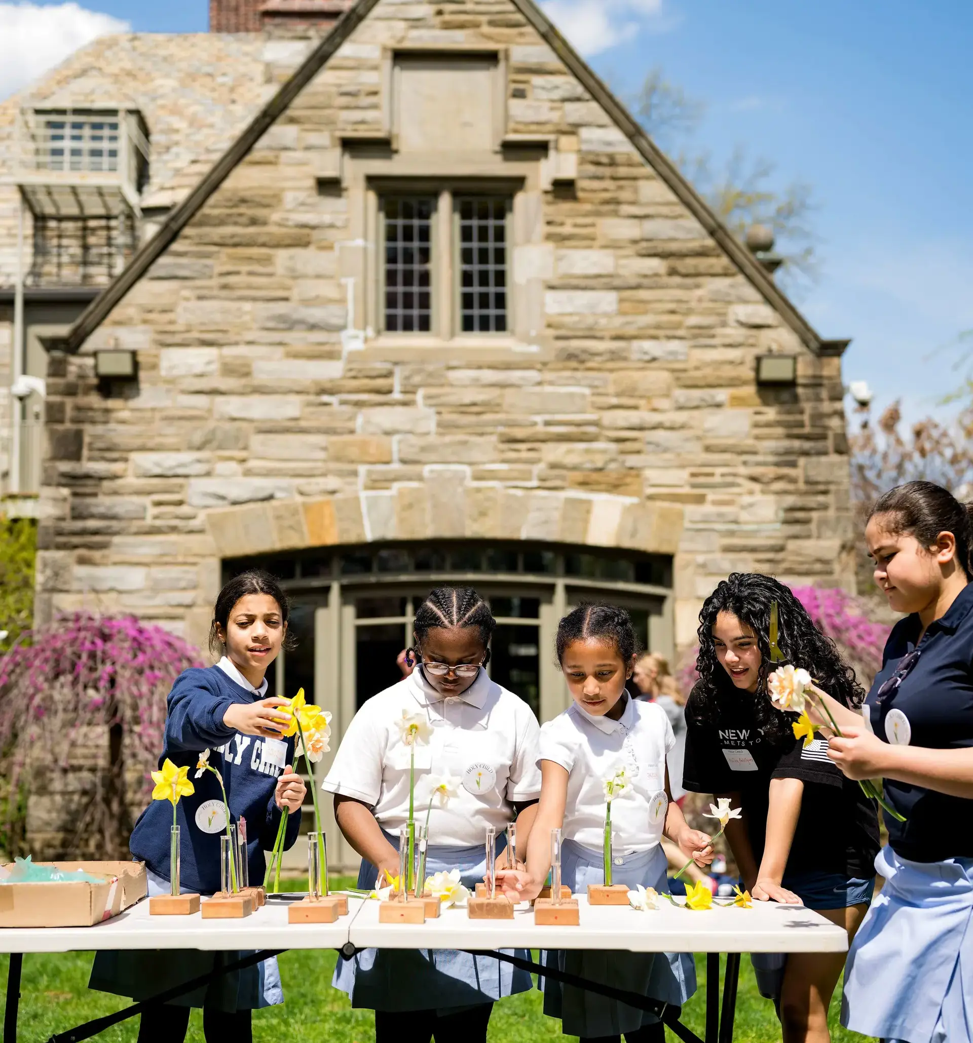 Middle School students program, code and build robots.